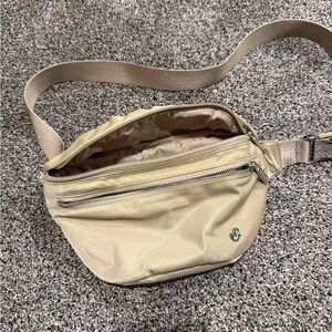 Lululemon belt bag